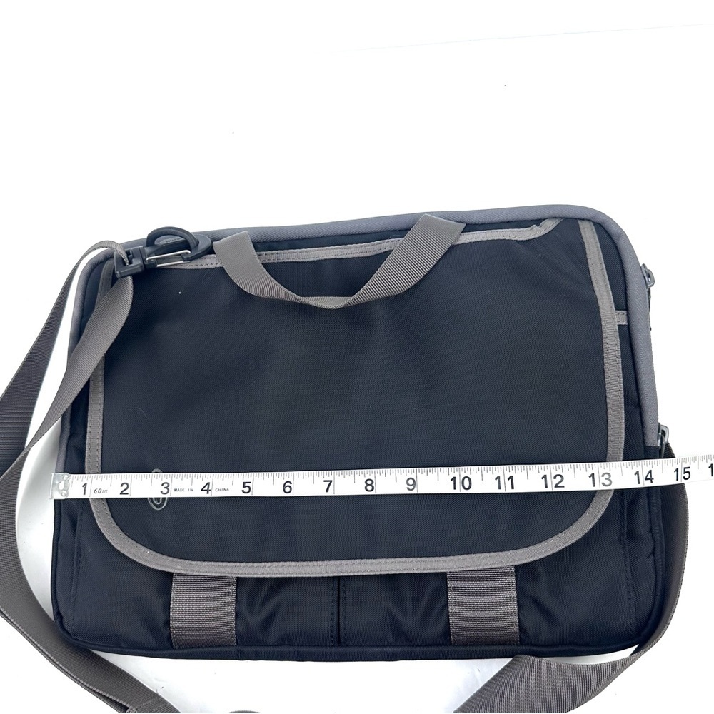 Timbuk2 Quickie Sleeve Crossbody Bag Laptop iPad Case Canvas Unisex - Picture 8 of 10